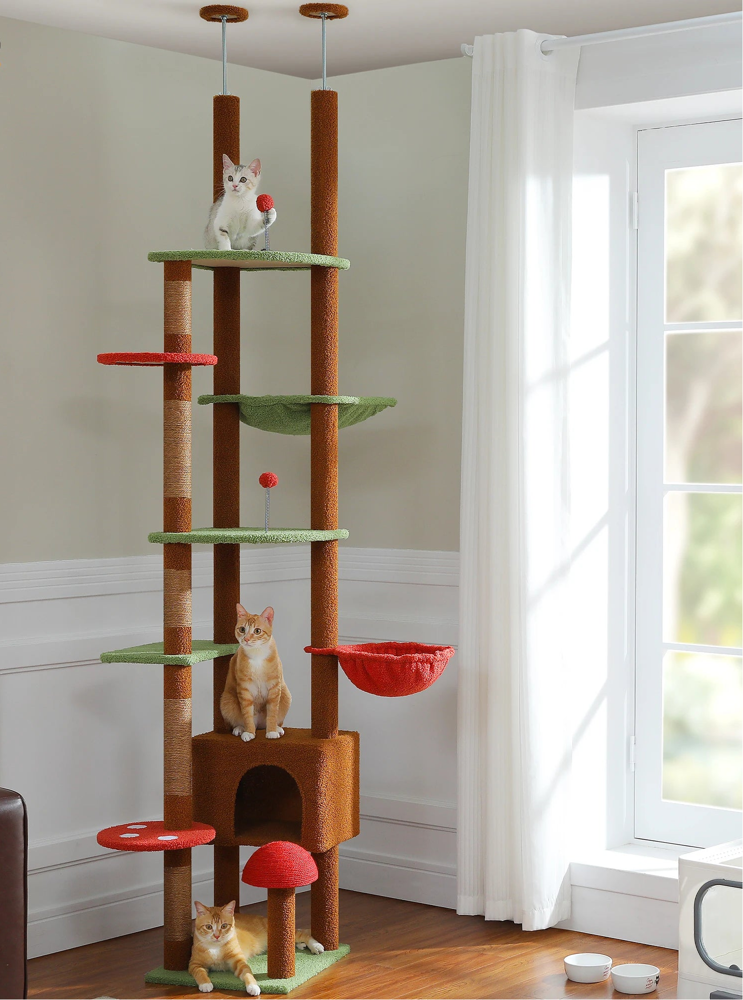 arbre-a-chat-bois-vert-marron-rouge