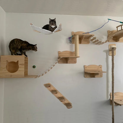 Arbre à Chat Mural Suspendu™ - Ronron-Toudou