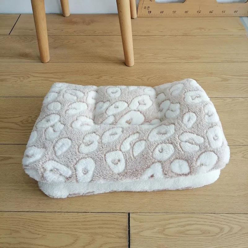 coussin-pour-chat-tapistoudou-beige-blanc