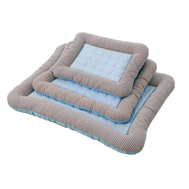 tapis-rafraichissant-chat-bleu