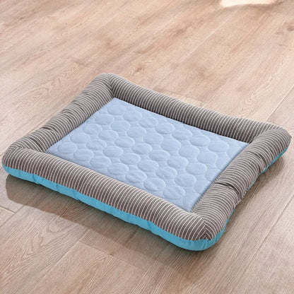 tapis-rafraichissant-chat-bleue